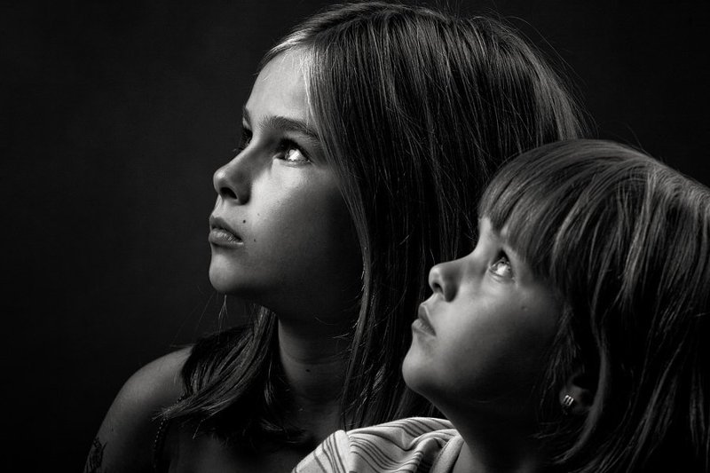 серия- Сестрыphoto preview