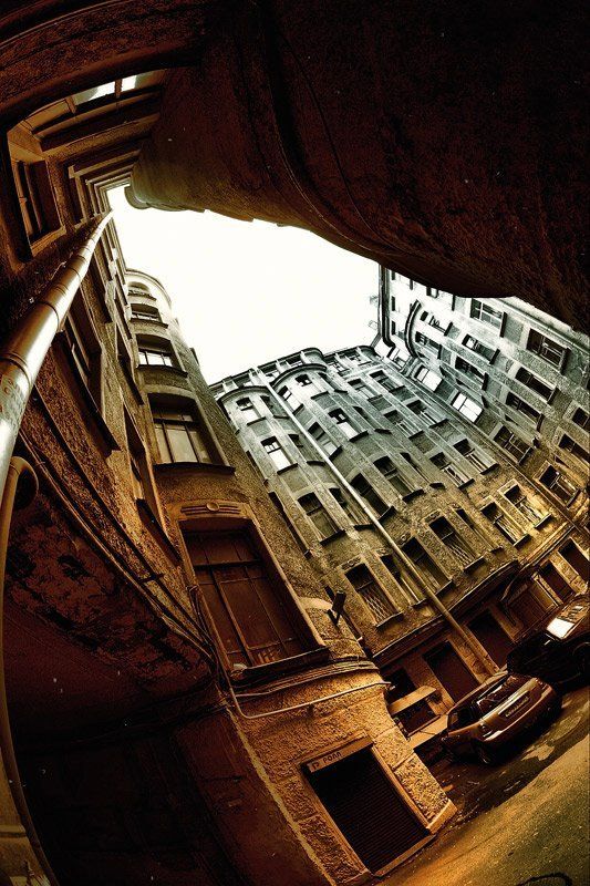 И пылью покрыто окно в Ев...photo preview