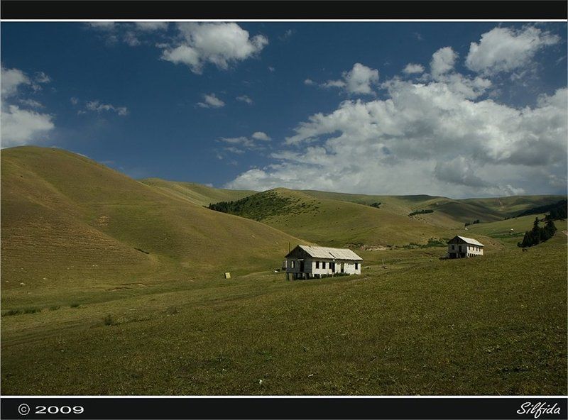 природа, дома, горы А когда то здесь жили люди.photo preview