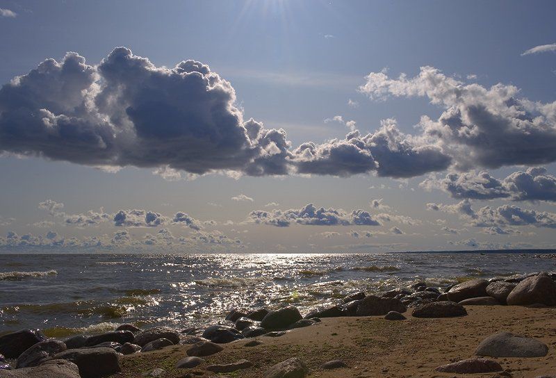 облака,вода,камни Финский заливphoto preview