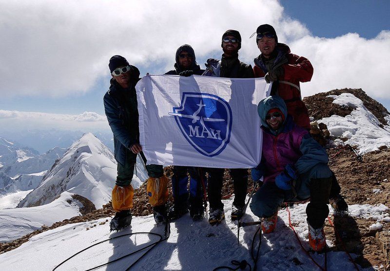 горы, памир, ледник, вершины, облака, туризм, альпинизм, пик революции На вершине Революции(6974)photo preview