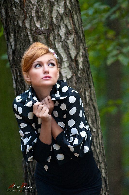 осень,девушка,прохлада,настроение Холодное бабье летоphoto preview