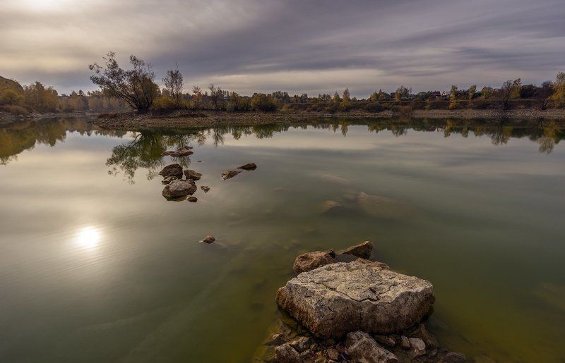 Подводные камни карьера. фото превью
