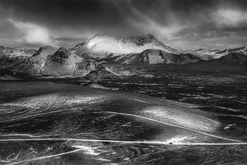 * QI SPACE * B&W photo Exhibitionphoto preview