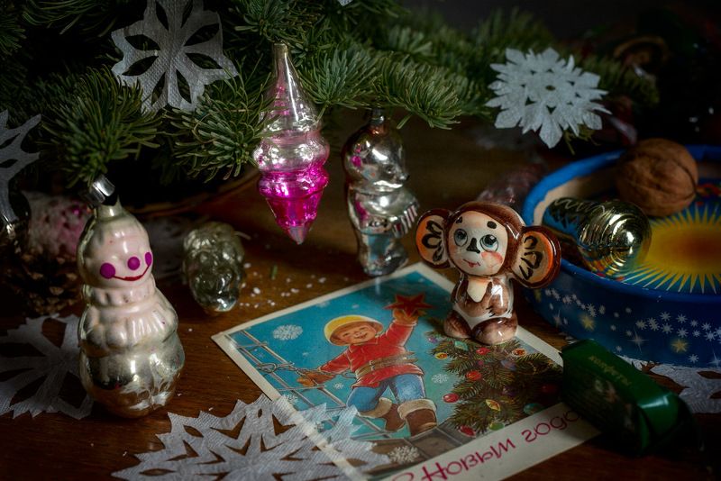 Пора отправлять новогодние открыткиphoto preview