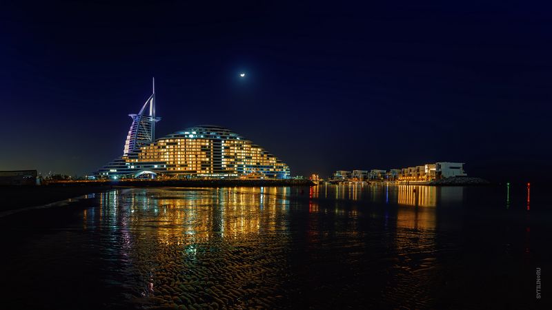 панорама, ночь, hotel, парус, отель, ночной, дубай, отдых, burj al arab hotel, jumeirah beach hotel, дубай, объединенные арабские эмираты, оаэ, dubai, uae, бурдж-эль-араб, джумейра-бич-отель, побережье, персидский залив, пляж, песок, песчаный, путешествие Burj Al Arab и Jumeirah beach hotel ночью. Дубай. Объединенные Арабские эмираты.photo preview