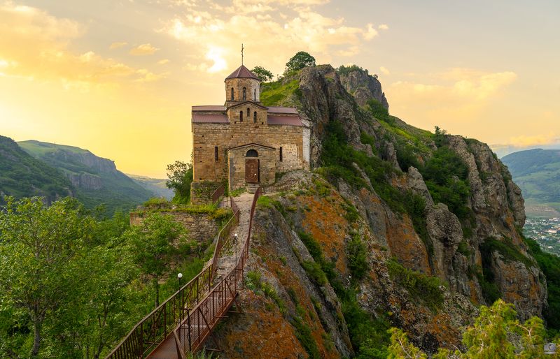 кчр Шоанинский храм 10 века фото превью