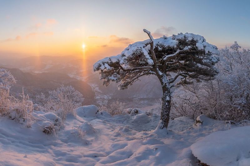 Sun pillar of seoglyubongphoto preview