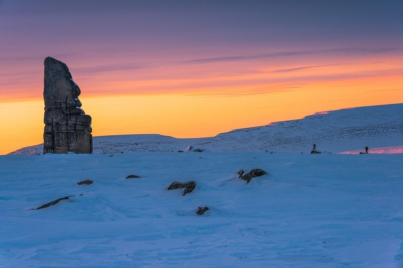 якутия, абыйский улус, улахан-сис, кекуры Страж...photo preview