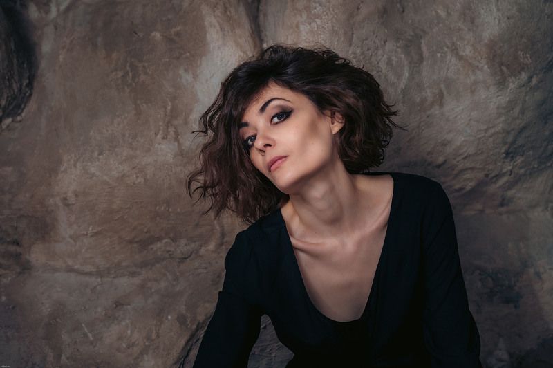 девушка, шея, в черном Анастасияphoto preview