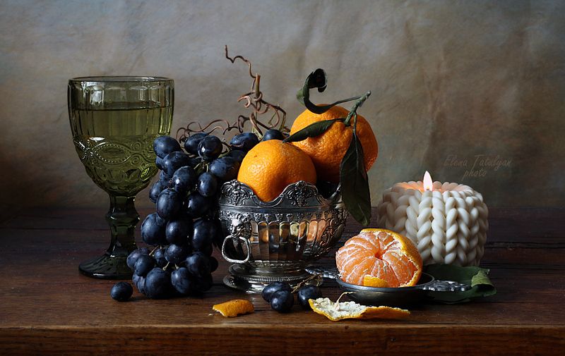 мандарины, свеча, виноград Зимнее настроениеphoto preview