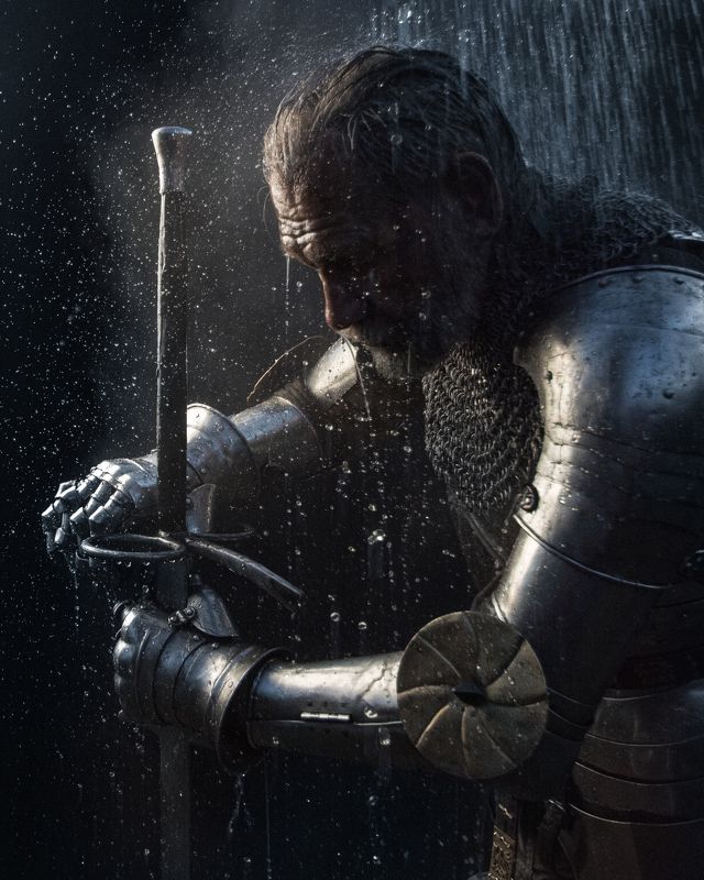 Рыцарь, мужчина, дождь Рыцарьphoto preview