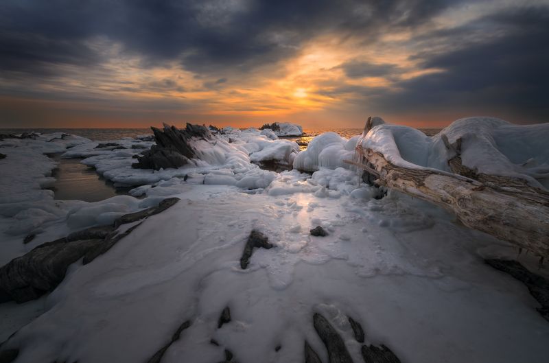 Никогда не знаешь,  где найдешь где потеряешь, где уснешь , где проснешься.photo preview