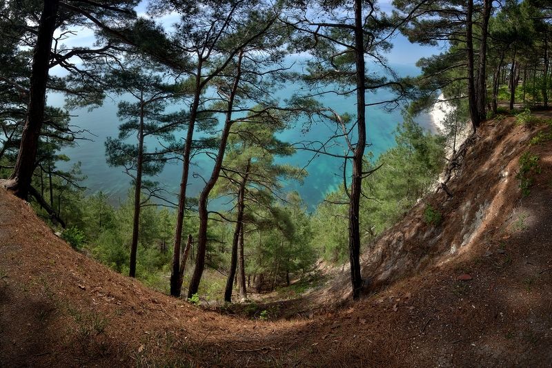 На краю...photo preview