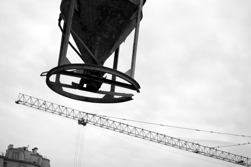 Реконструкция ГЭС2, бетон, бочка, бадья, кран, дом на набережной Бетонphoto preview