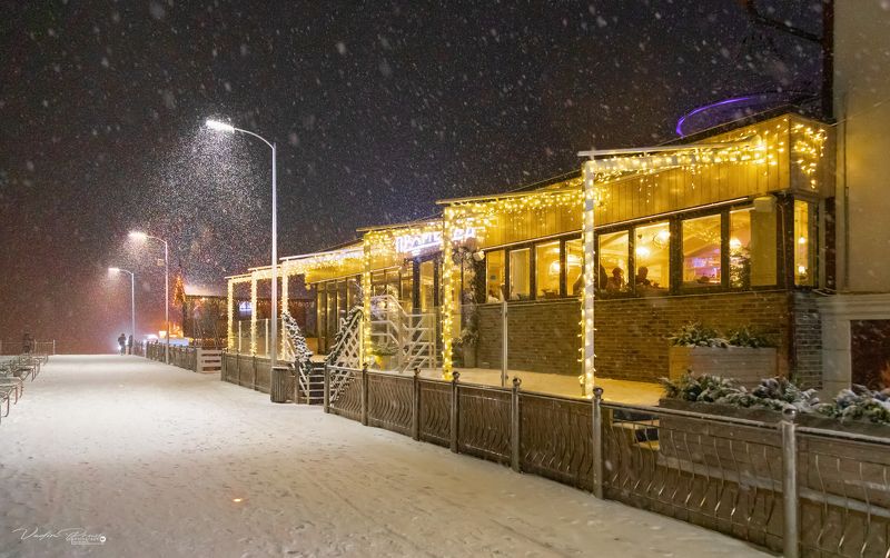 Рождество, Зеленоградск,Россия, курорт, зима, улица, фотография, ночь, Свирин Вадим, город, Christmas, Zelenogradsk, Russia, resort, winter, street, photography, night, Vadim Svirin, city «А снег идёт»photo preview