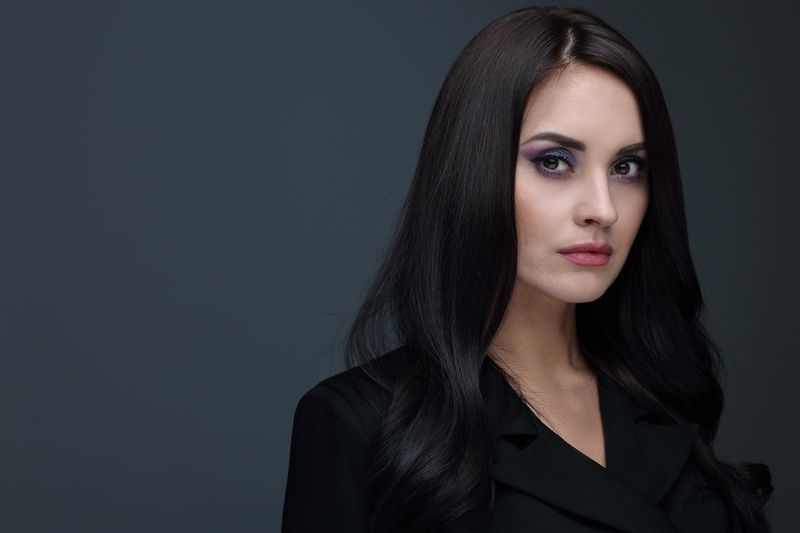 женщина, портрет. красивая. стиль, классика, образ, актриса, модель, студия, костюм. волосы, взгляд Портрет актрисыphoto preview