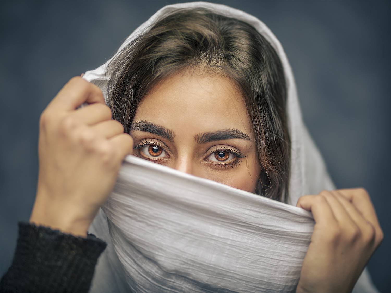 مبینا. Автор: Hasan Nazari , Hasan Nazari