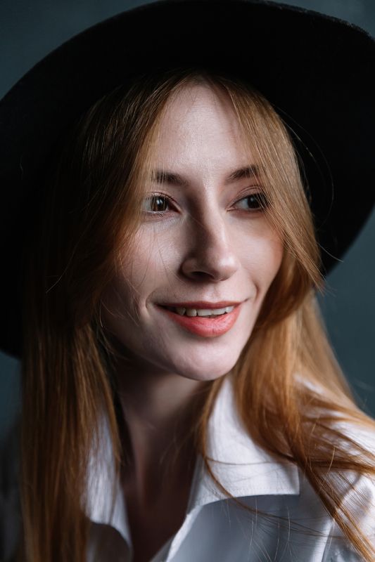 портрет, жениский портрет рыжая девушка Юляphoto preview