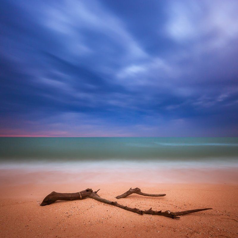 минимализм На дальних берегахphoto preview