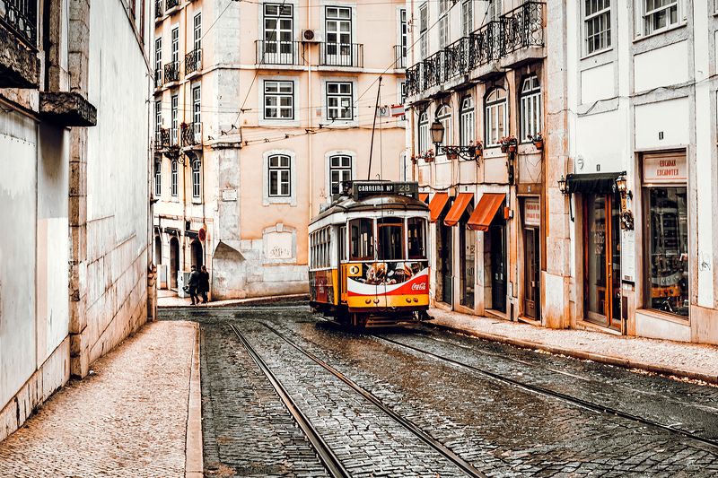город, лиссабон, улица, трамвай, ноябрь, тротуар //photo preview