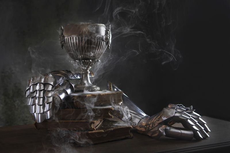 рыцарь, доспехи, старые книги, натюрморт, философ, воин, вино, бокал, размышления,  волшебство, мистика, Мудрость Рыцаряphoto preview