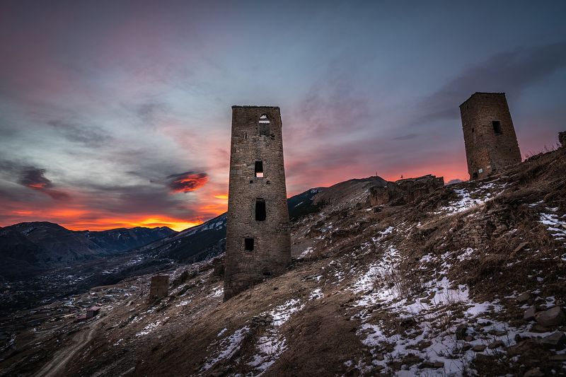 дагестан Оборонительные башни села Старый Гоор. Дагестанphoto preview