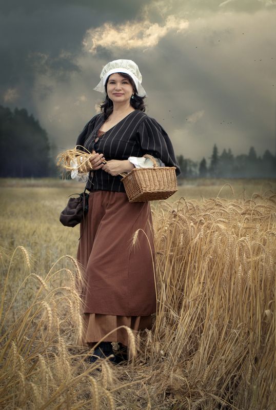 жанровый портрет, ренессанс, чепец, поле, пшеница, корзина, урожай, жатва, женщина. Harvestphoto preview
