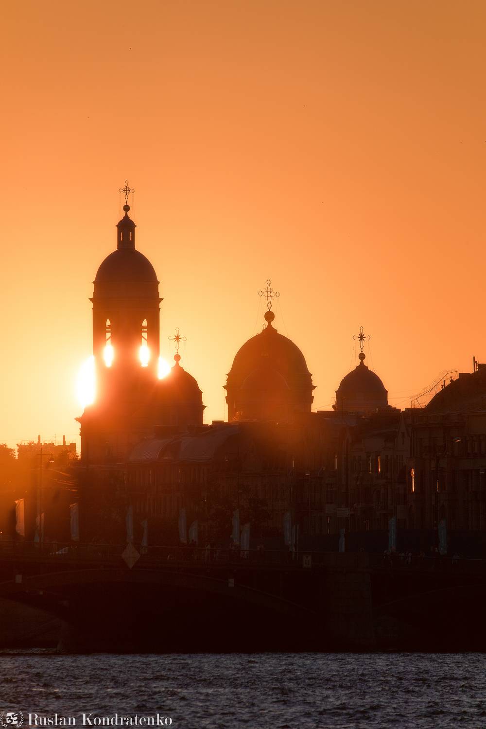 Закат за Князе-Владимирским собором. Автор: Кондратенко Руслан санкт-петербург, закат, прострел, князе-владимирский собор, собор, Кондратенко Руслан