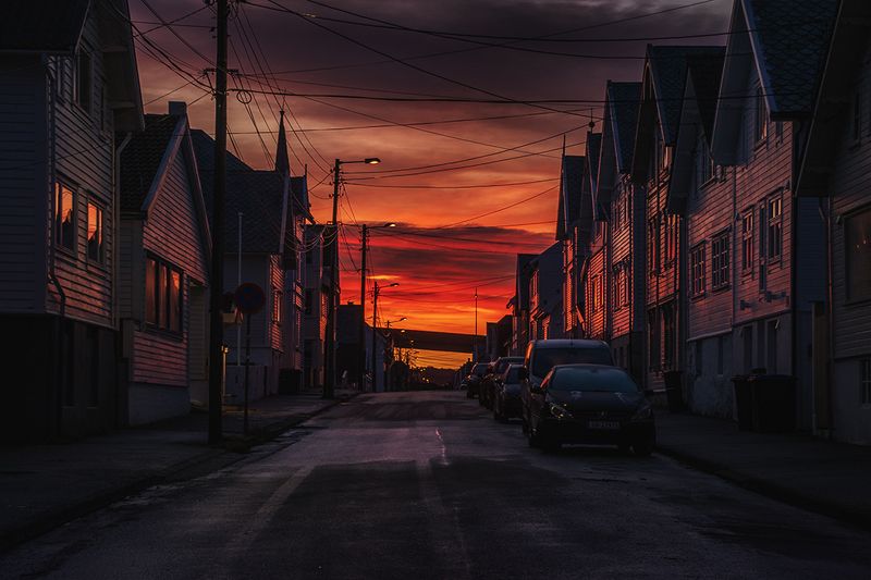 Sunrise , dark , city  ,norge,  photo preview