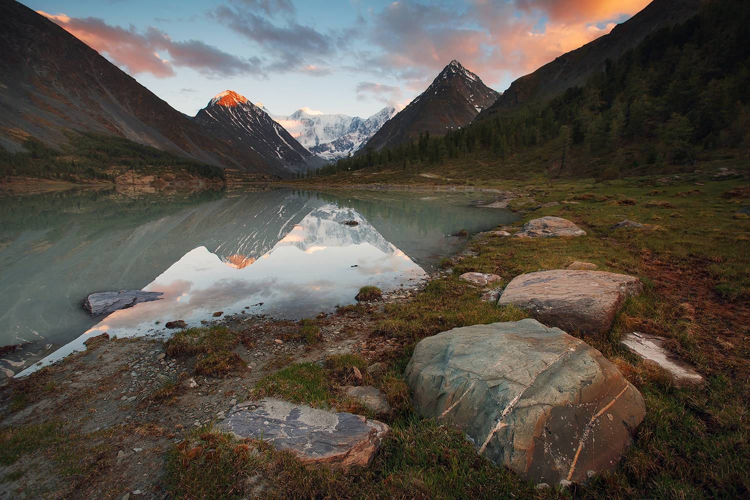 На Аккеме. Автор: Александр Нерозя алтай, аккем, аккемское озеро, белуха, Александр Нерозя