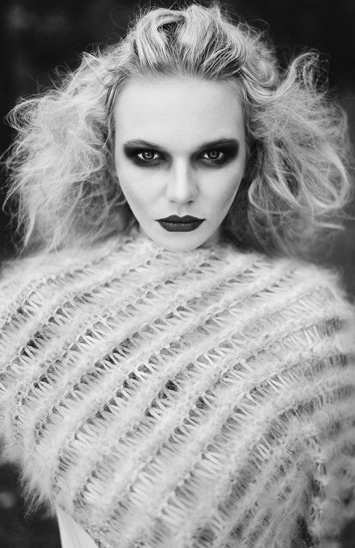 Autumn, Beuty, Beutyful, Black & white, Dark, Darkbeuty, Fashion, Poland, Polishgirl dark autumnphoto preview
