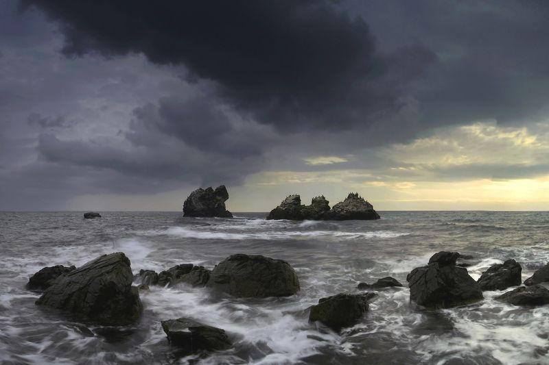 крым Скалы Монах и Три сестрыphoto preview