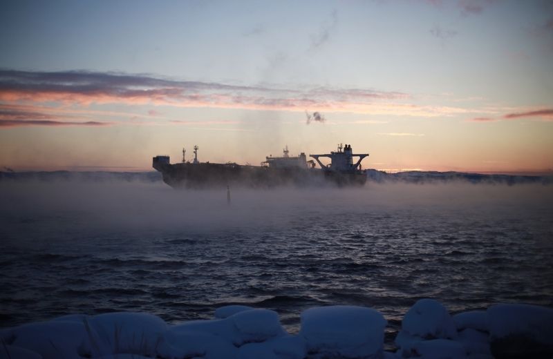 туман, залив, корабль, мороз, вечер, море, закат, иней, зима, берег «В морозном тумане»photo preview