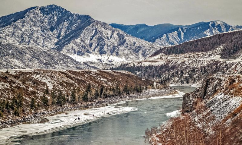 горный алтай,зима,река катунь,чуйский тракт,льдины,рыбаки Зимняя рыбалка на Катуни...photo preview