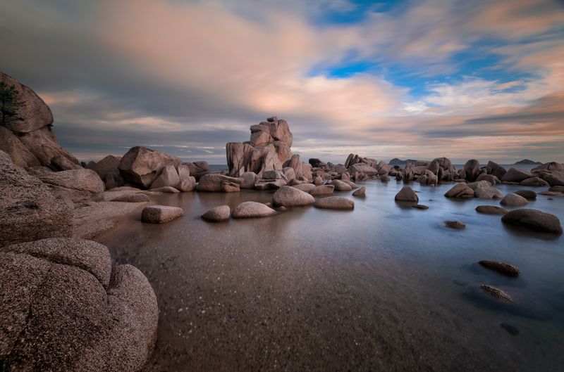 Под Тобольском есть плёс, где гнездится минтай, и там охотничьи тропы на Цейлон и Китай....(Б.Г)photo preview