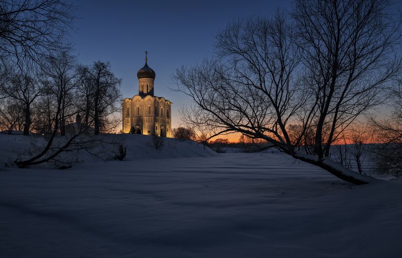 покрова на нерли, боголюбово, зима От рассвета до закатаphoto preview