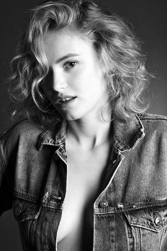 A Day With...Oliviaphoto preview