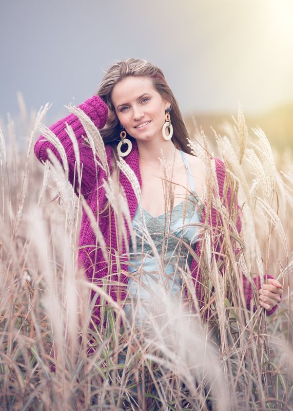 портрет, , взгляд, , кардиган, , , мискантус, , , фиолетовый, , цветокорекция, , свет Маринаphoto preview