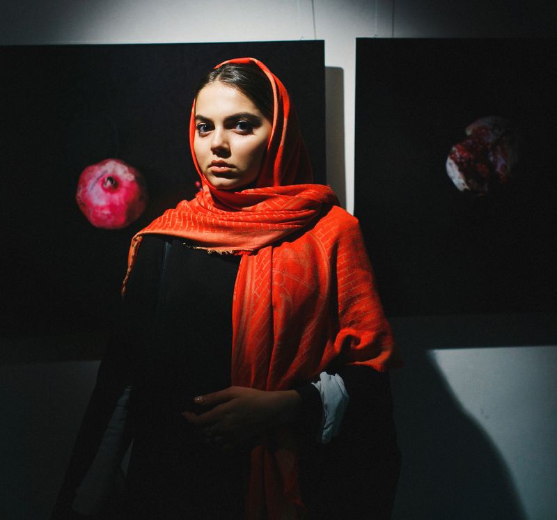 В оттенках красногоphoto preview