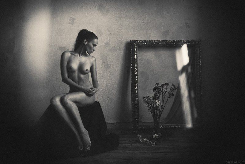 nude, nu, art, erotic, sexy Over the framephoto preview