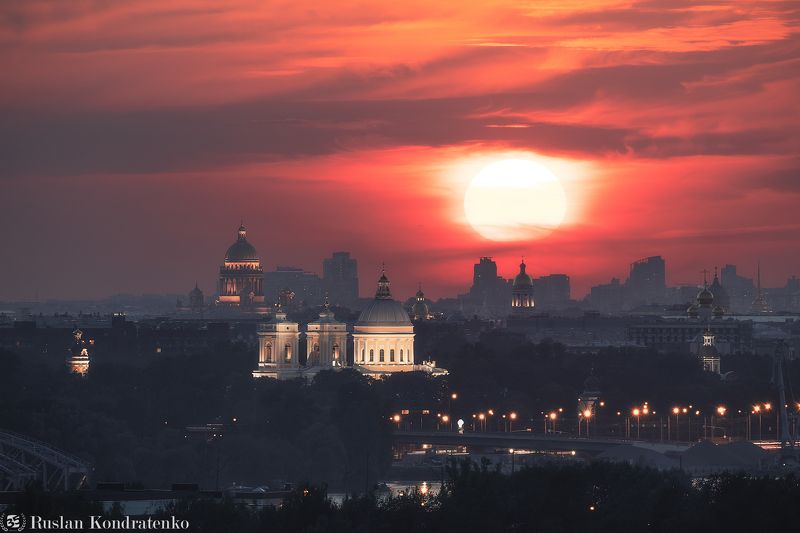 санкт-петербург, исаакиевский собор, александро-невская лавра, закат, рассвет, прострел, time blending, композитная фотография Исаакиевский собор и Александро-Невская лавраphoto preview