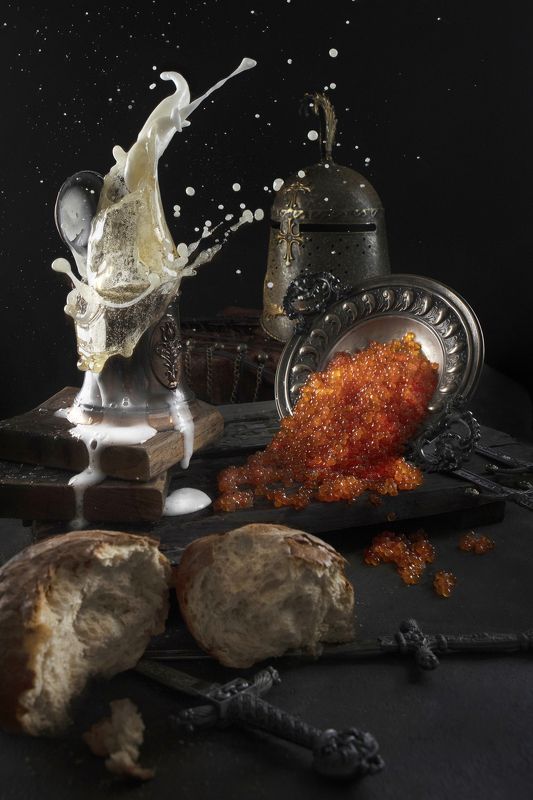 доспехи, оружие, пиво, брызги, кружка, клинок, шлем, хлеб, натюрморт, еда, икра, деликатес, осетровые, омега, полезное, натуральная, Рыцарские изыскиphoto preview