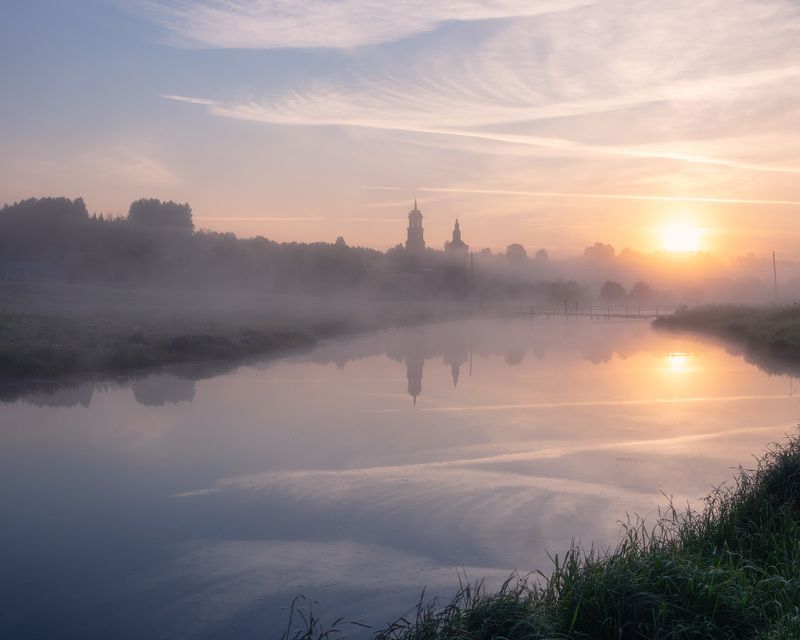 июнь рассвет село туман река церковь Туманный рассветphoto preview