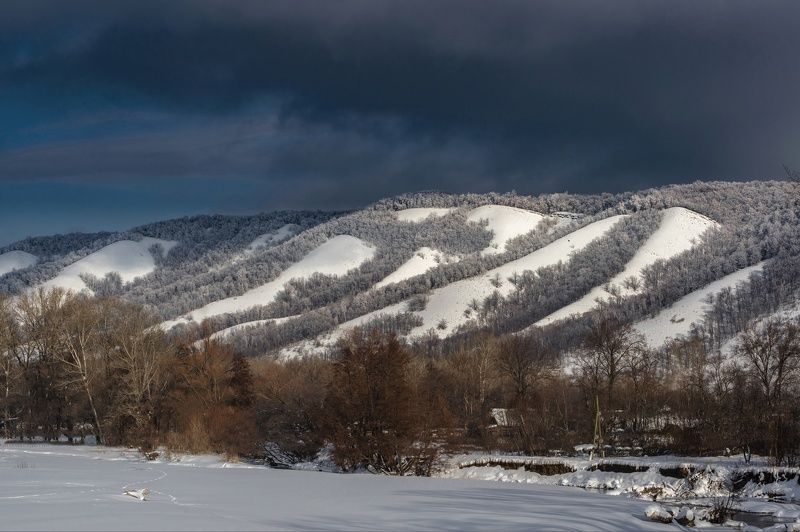 Башкирия Пасмурно  в горах зимой..photo preview