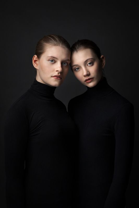 Vladislava&Anastasiaphoto preview