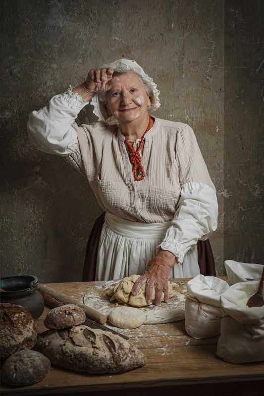 Bred, Bakery, woman, dough. Хлеб наш насущный...photo preview