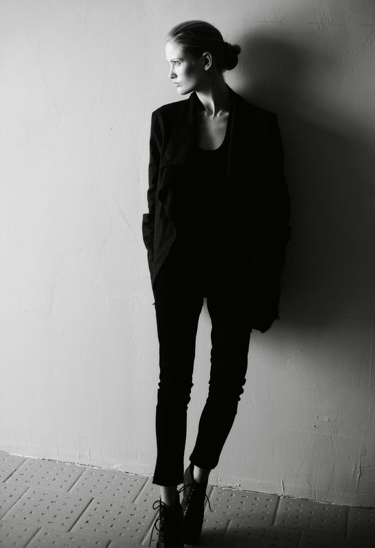 FORWARD MODEL MANAGEMENTphoto preview