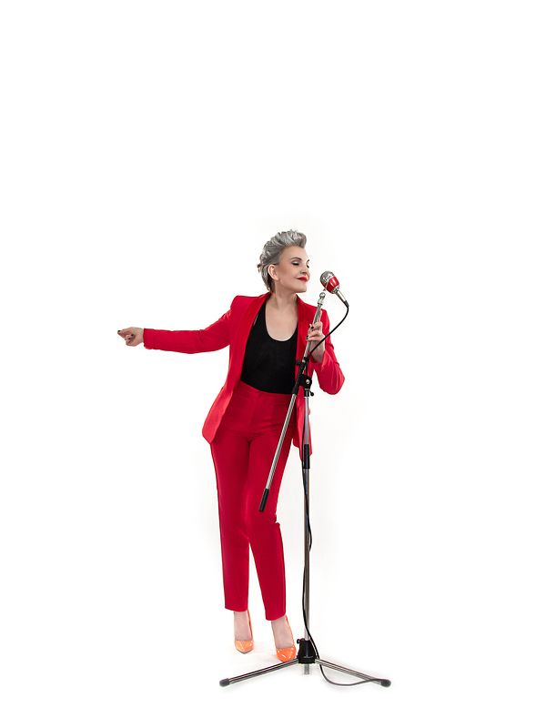 певица Мила Ракетаphoto preview