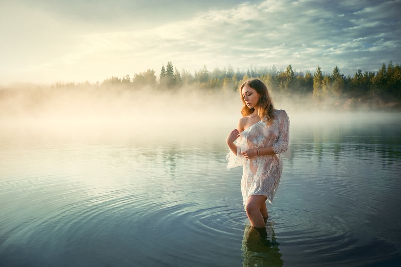 Туман Озеро Девушка Утро Дарьяphoto preview